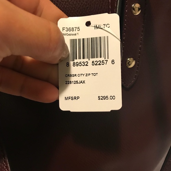 Coach Crossgrain Lth Zip Top Tote - Picture 2 of 8